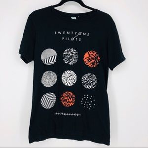 Twenty One Pilots BlurryFace Graphic Band Shirt M